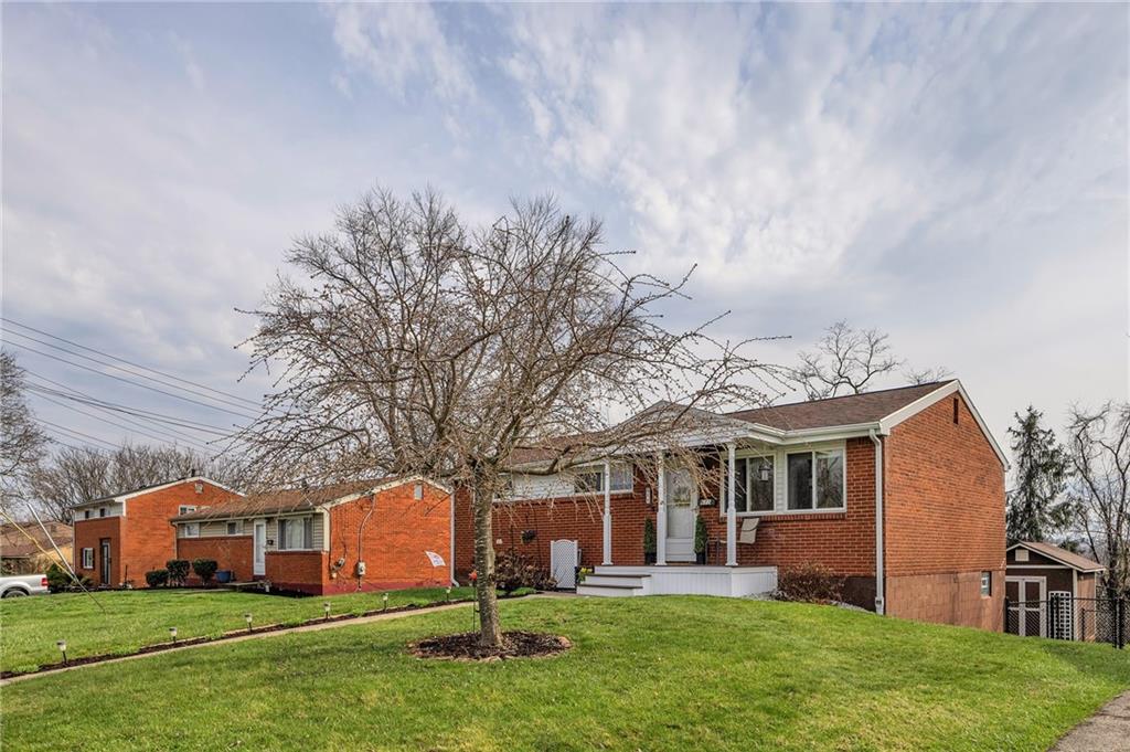 611 Blueberry Road Monroeville, PA 15146 - Photo 3 of 34 Gallery Image 3