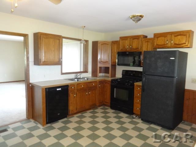 166 South County Line Road, Unit N COUNTY LINE HWY Deerfield, MI 49238 - Photo 5 of 19
