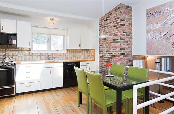 102 Harwich Road Newton, MA 02467 - Photo 1 of 8