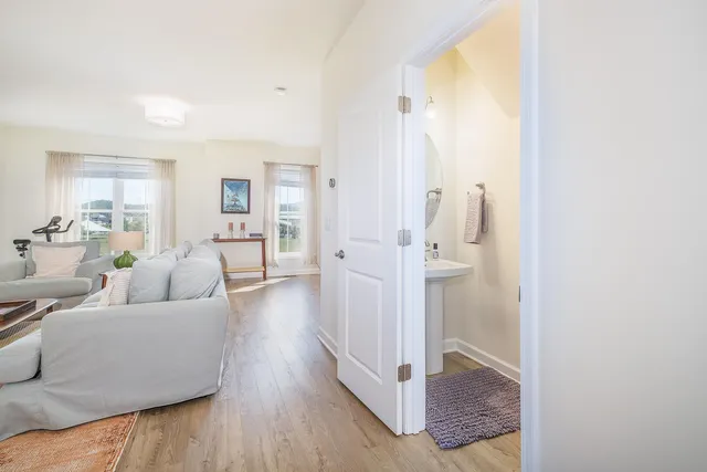 $379,900 | 127 Broad Street, Daleville, VA 24083