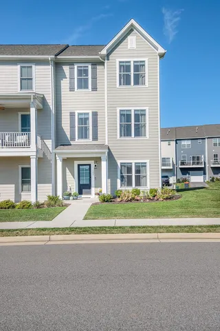 $379,900 | 127 Broad Street, Daleville, VA 24083