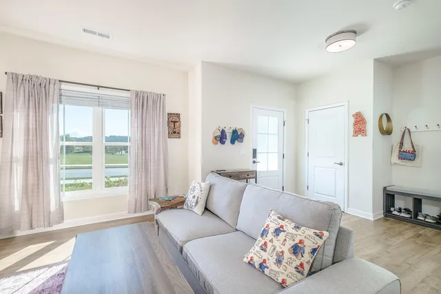 $379,900 | 127 Broad Street, Daleville, VA 24083