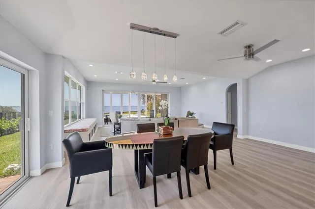 $3,250,000 | 3931 Bay Shore Road, Sarasota, FL 34234