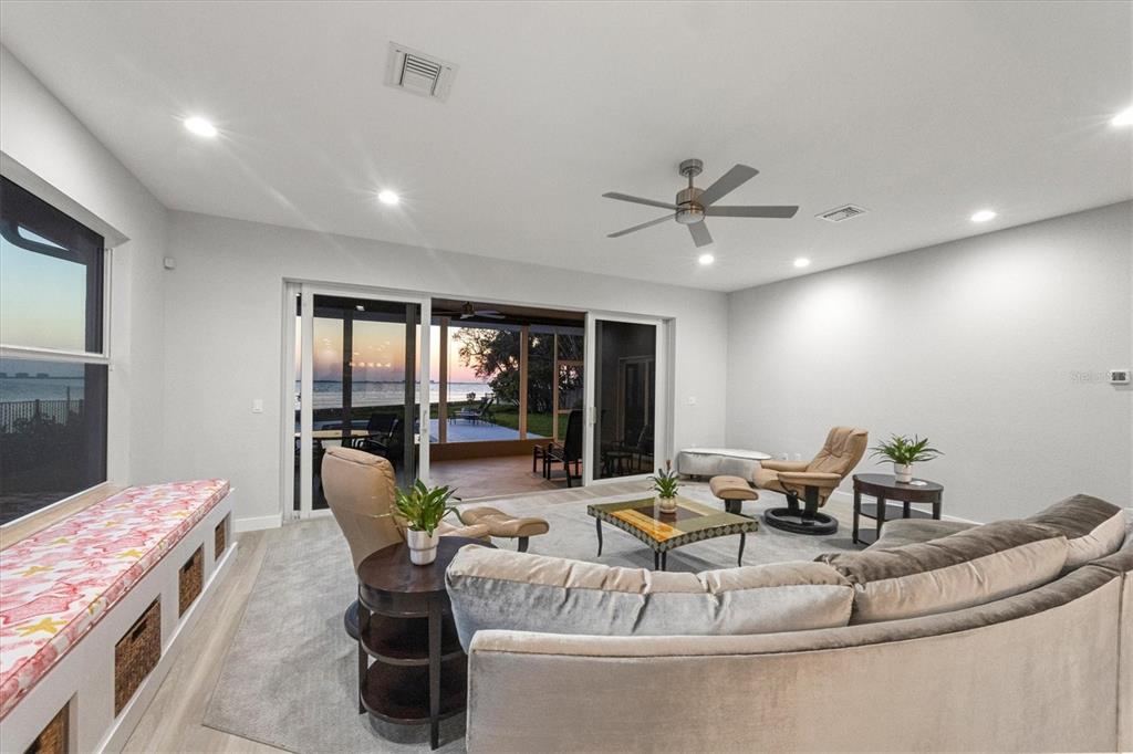 3931 Bay Shore Road Sarasota, FL 34234 - Photo 19 of 62