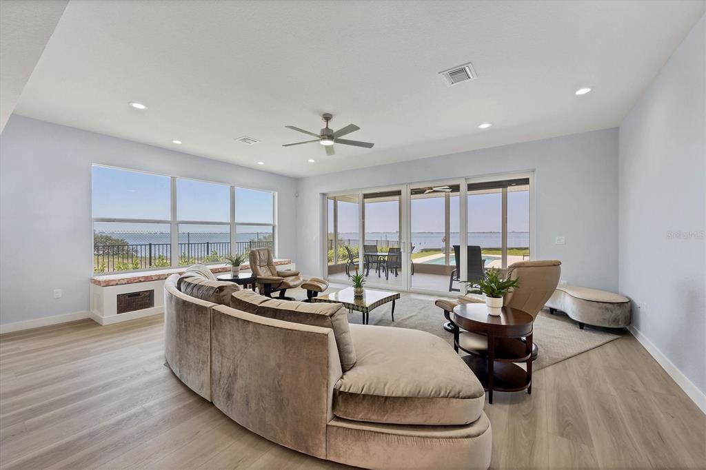 3931 Bay Shore Road Sarasota, FL 34234 - Photo 21 of 60