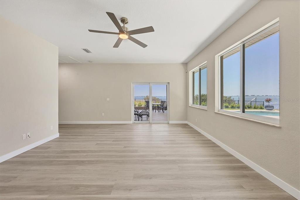 3931 Bay Shore Road Sarasota, FL 34234 - Photo 25 of 60