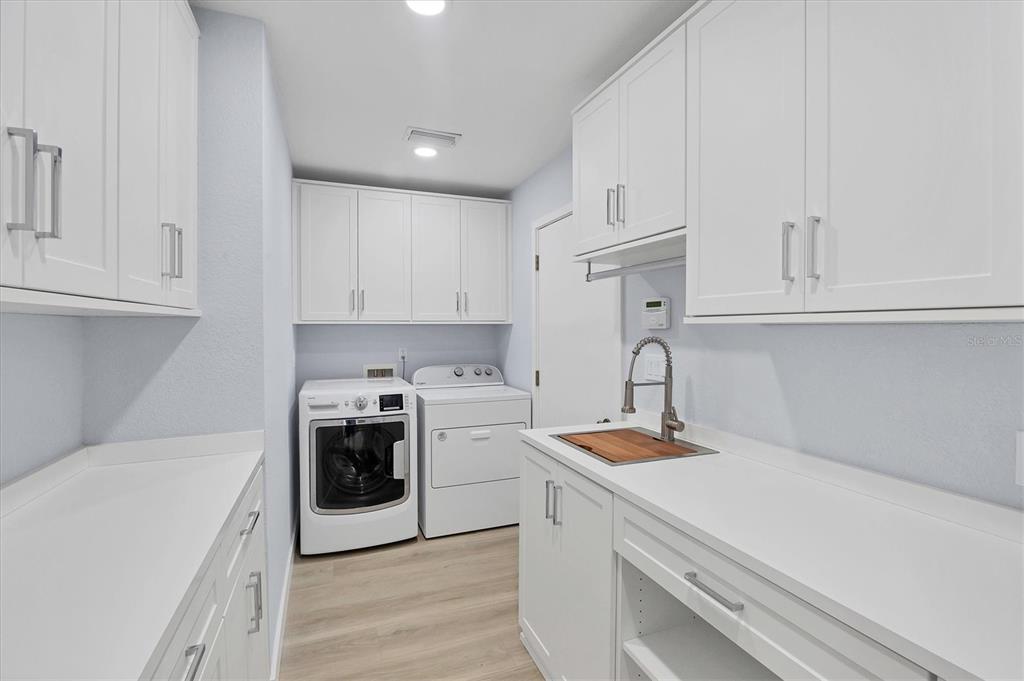 3931 Bay Shore Road Sarasota, FL 34234 - Photo 41 of 62