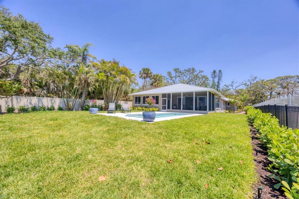 3931 Bay Shore Road Sarasota, FL 34234 - Photo 50 of 62