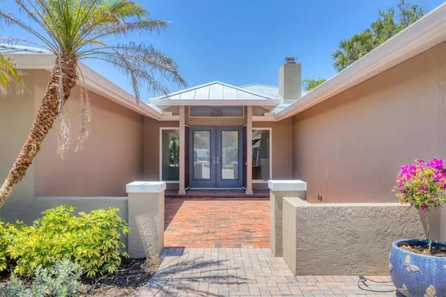 $3,250,000 | 3931 Bay Shore Road, Sarasota, FL 34234