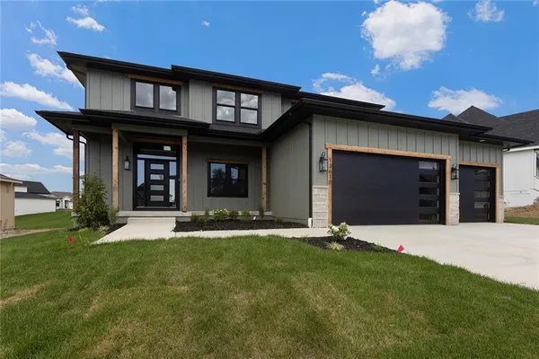 $639,900 | 13610 Northeast 114th Place, Kearney, MO 64060