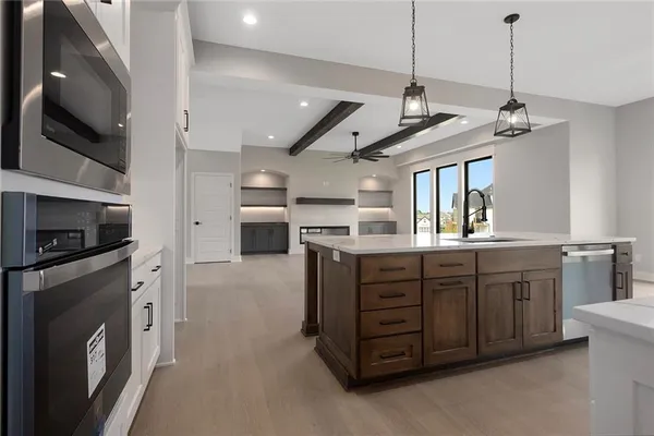 $639,900 | 13610 Northeast 114th Place, Kearney, MO 64060