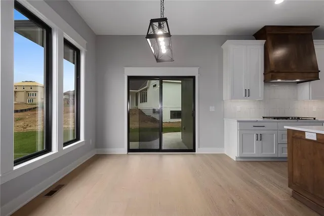 $649,900 | 13610 Northeast 114th Place, Kearney, MO 64060