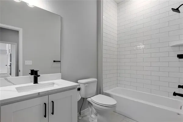 $639,900 | 13610 Northeast 114th Place, Kearney, MO 64060