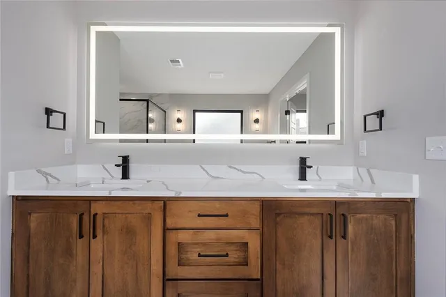 $649,900 | 13610 Northeast 114th Place, Kearney, MO 64060