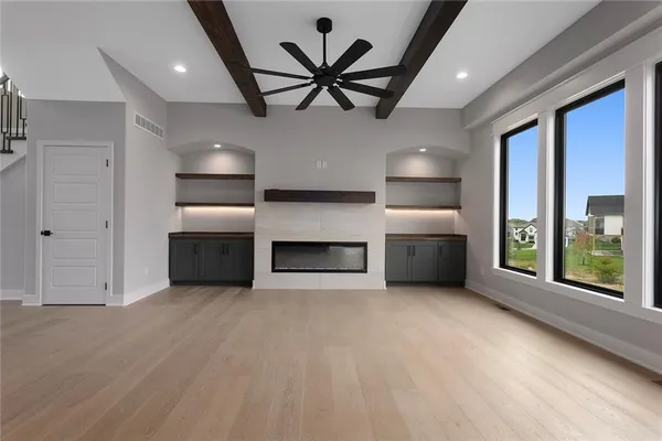 $639,900 | 13610 Northeast 114th Place, Kearney, MO 64060