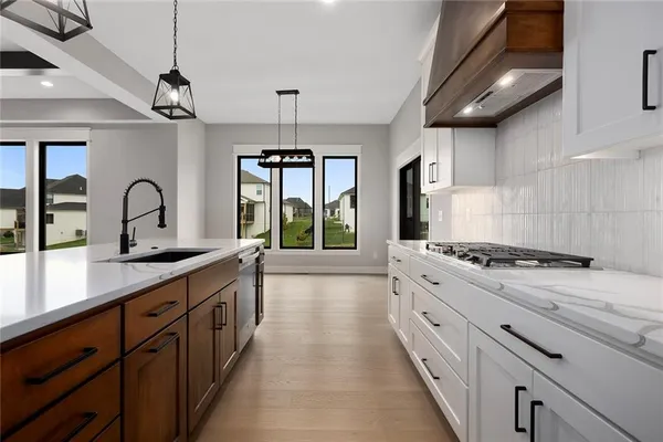 $639,900 | 13610 Northeast 114th Place, Kearney, MO 64060