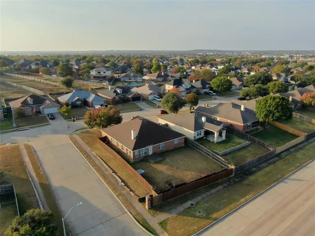 $340,000 | 916 Joshua Drive, Burleson, TX 76028