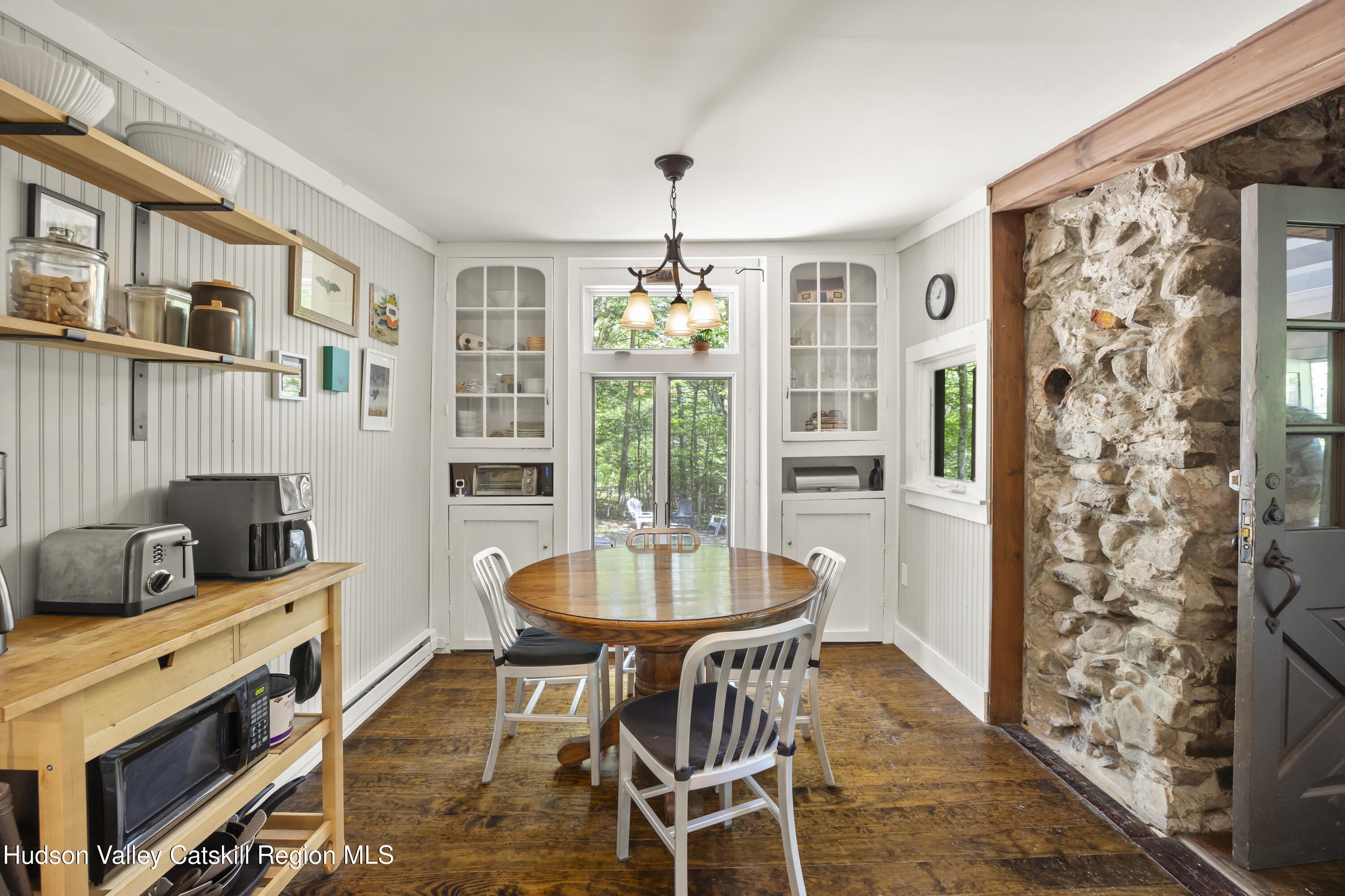 96 Enchanted Valley Road East Durham, NY 12423 - Photo 9 of 27 Dining area