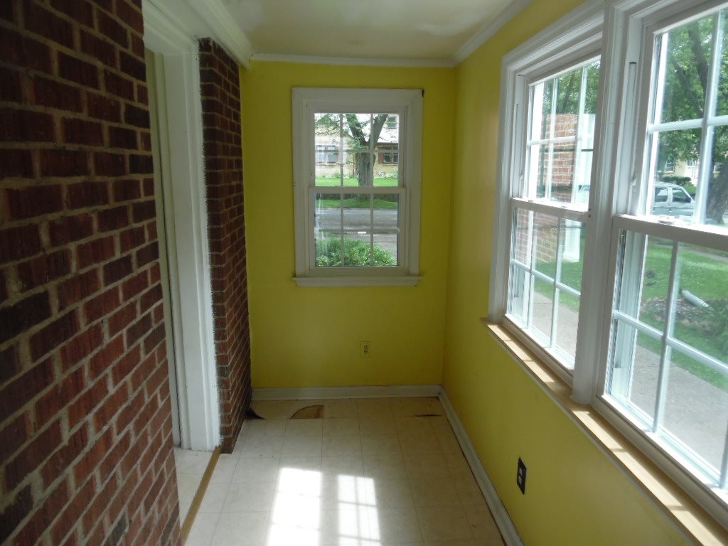 3323 California Road Rockford, IL 61108 - Photo 10 of 13 Gallery Image 10