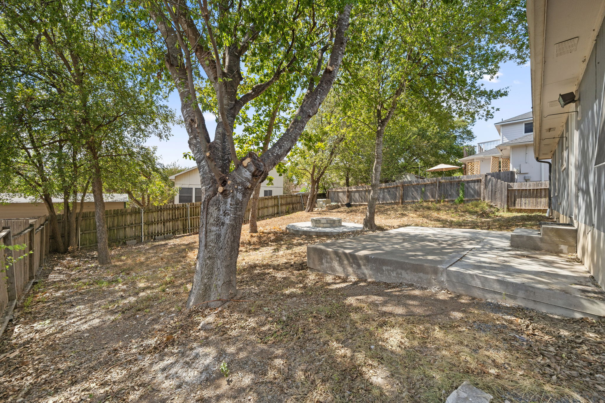 5505 Mesquite Grove Road Austin, TX 78744 - Photo 31 of 36 Gallery Image 31