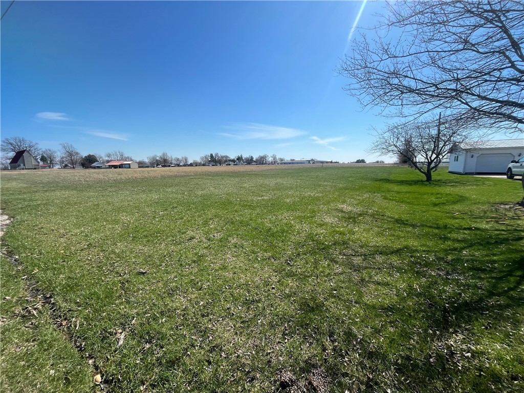 Myrtle Street Marshall, IL 62441 - Photo 4 of 5