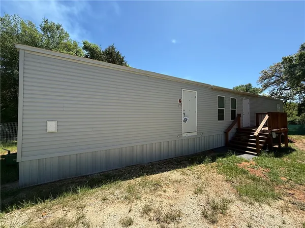 $1,600 | 10181 Farm To Market Road 391, Hearne, TX 77859