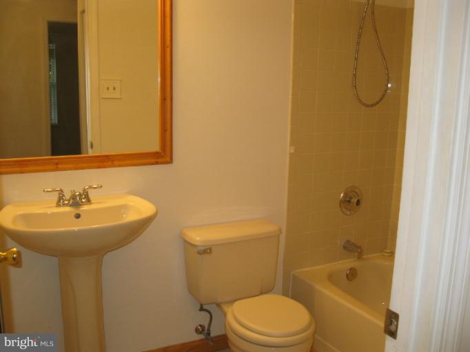 5115 Clifford Road Perry Hall, MD 21128 - Photo 12 of 30 Bath