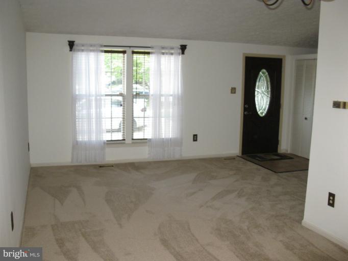 5115 Clifford Road Perry Hall, MD 21128 - Photo 16 of 30 Living Room