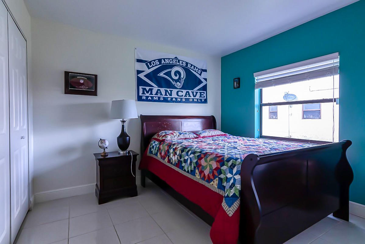 1833 Abbey Road West Palm Beach, FL 33415 - Photo 13 of 26 IMG_7805