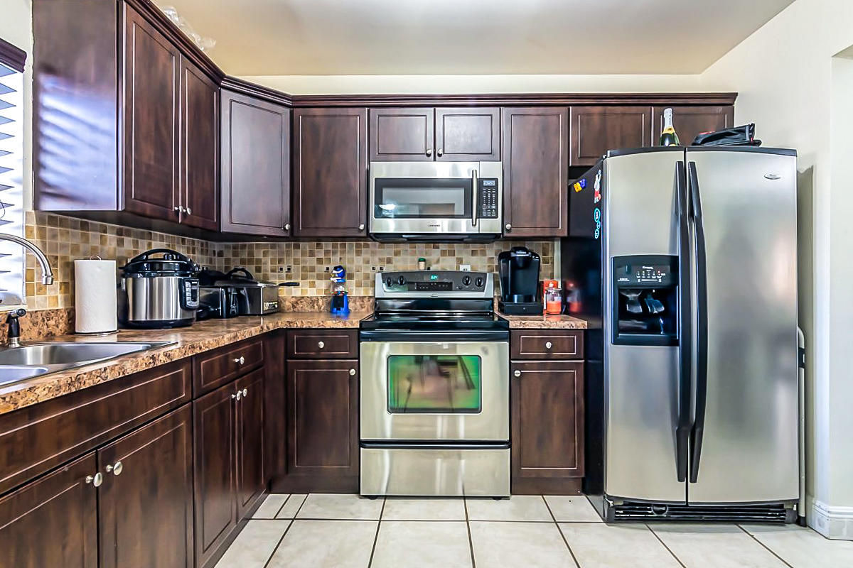 1833 Abbey Road West Palm Beach, FL 33415 - Photo 20 of 26 IMG_7855