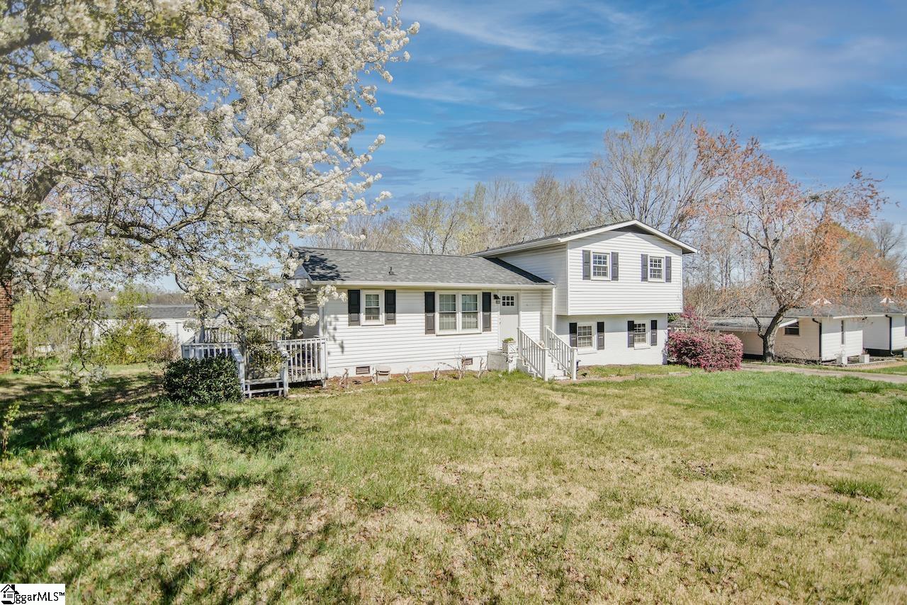 103 Spruce Avenue Greer, SC 29651 - Photo 18 of 29 Gallery Image 18