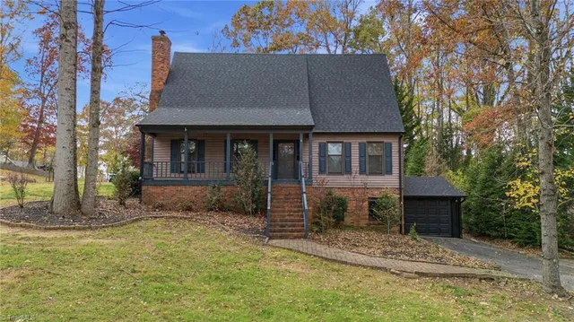 $374,900 | 2540 Lockwood Drive, Winston-Salem, NC 27103