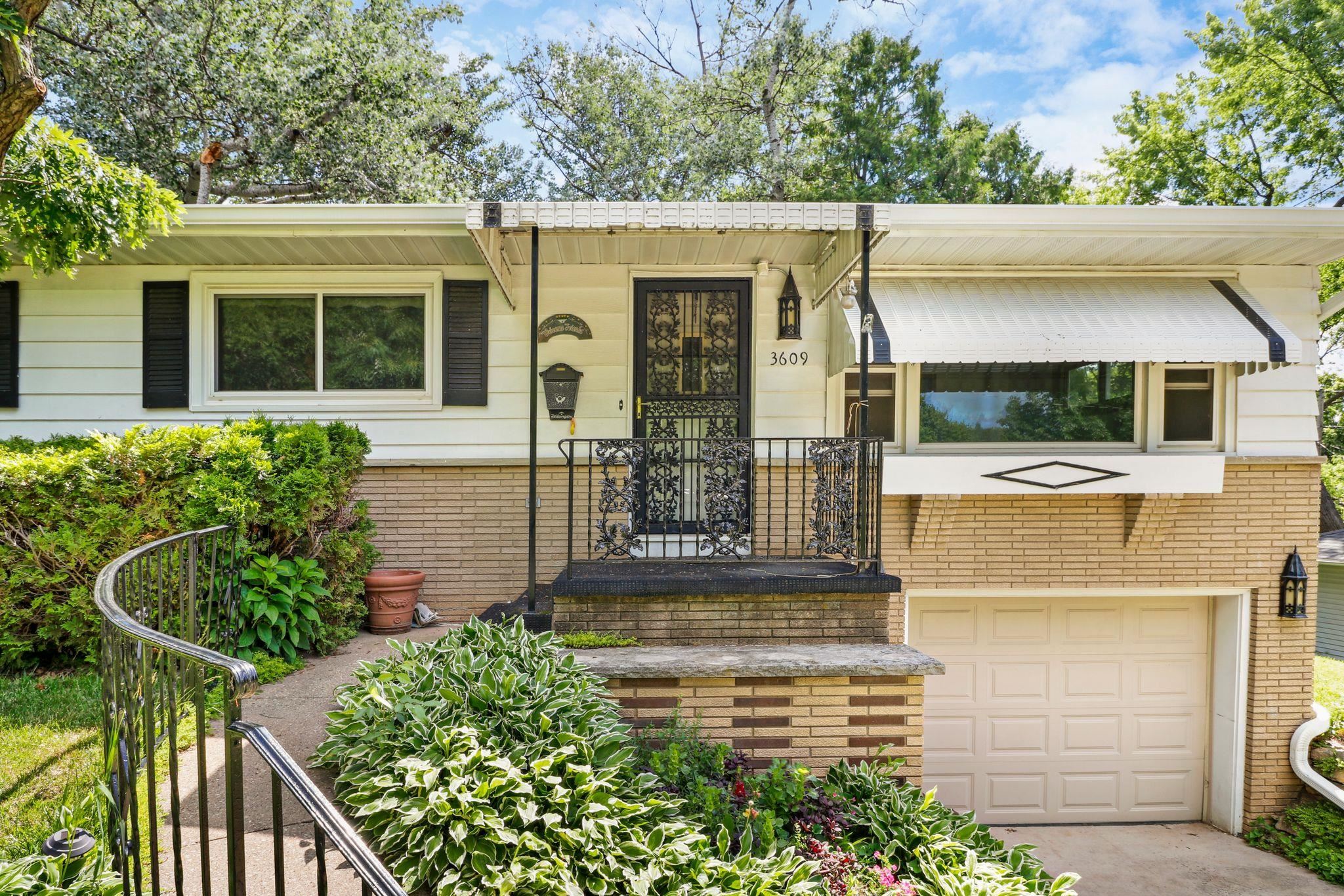 3609 Hovde Road Madison, WI 53704 - Photo 2 of 34