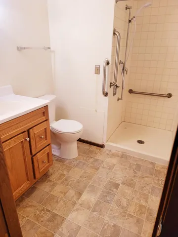 $695 | 11 Park Street North, Fairfax, MN 55332