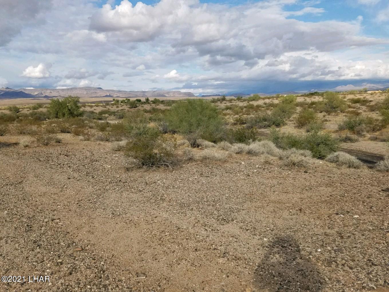 16873 Dorothy Road Yucca, AZ 86438 - Photo 2 of 4 Beautiful Mountain Views