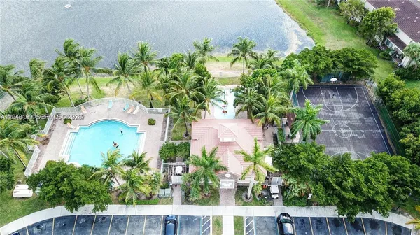 $2,450 | 2833 Southwest 82nd Avenue, Unit 104, Miramar, FL 33025