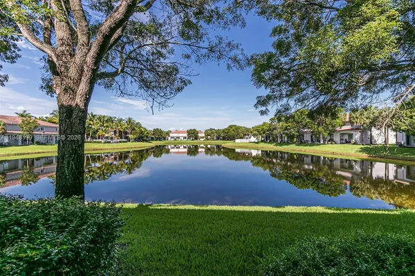 $2,450 | 2833 Southwest 82nd Avenue, Unit 104, Miramar, FL 33025