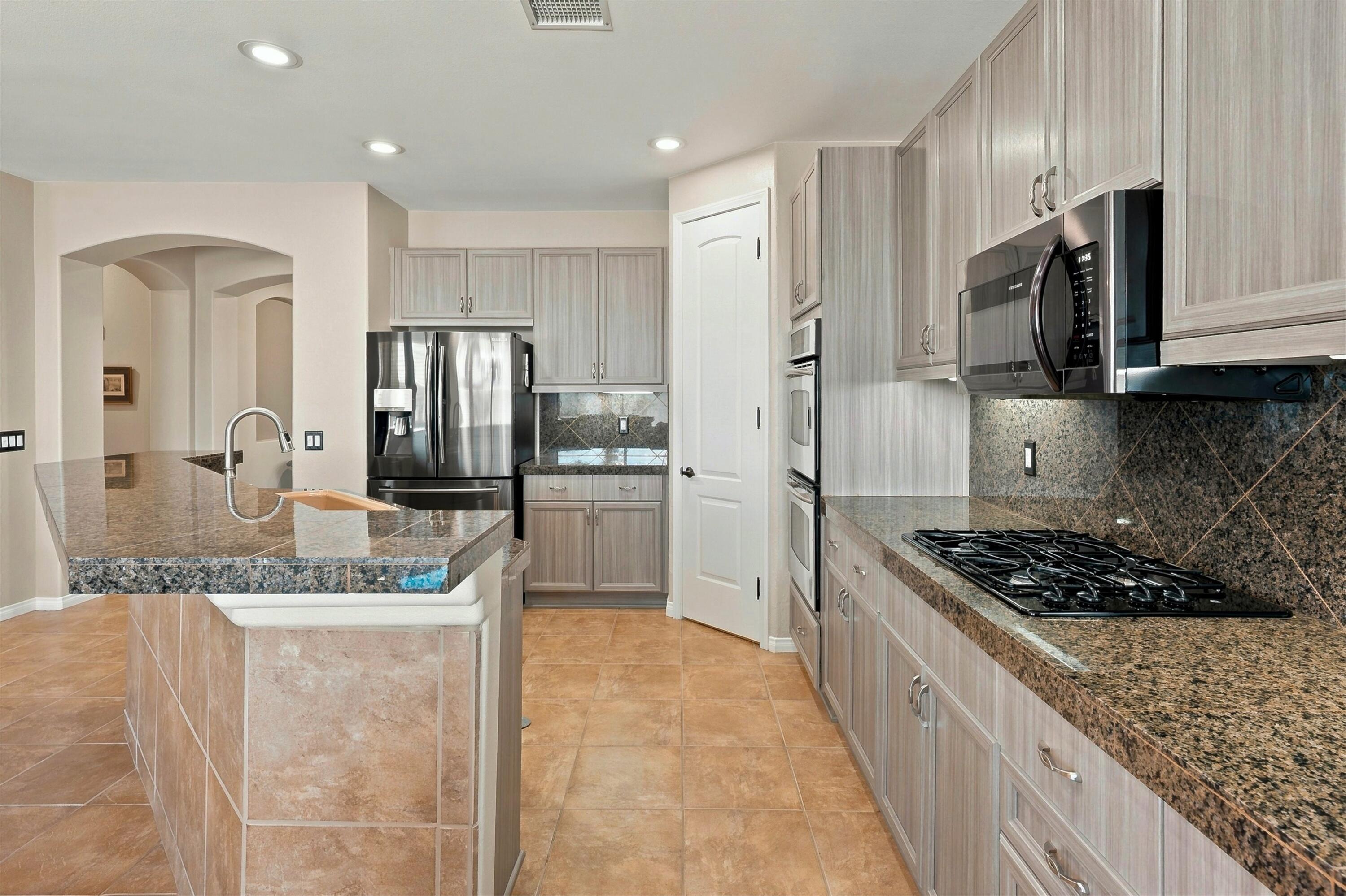 246 Via Padua Rancho Mirage, CA 92270 - Photo 9 of 45 25-Photo-25