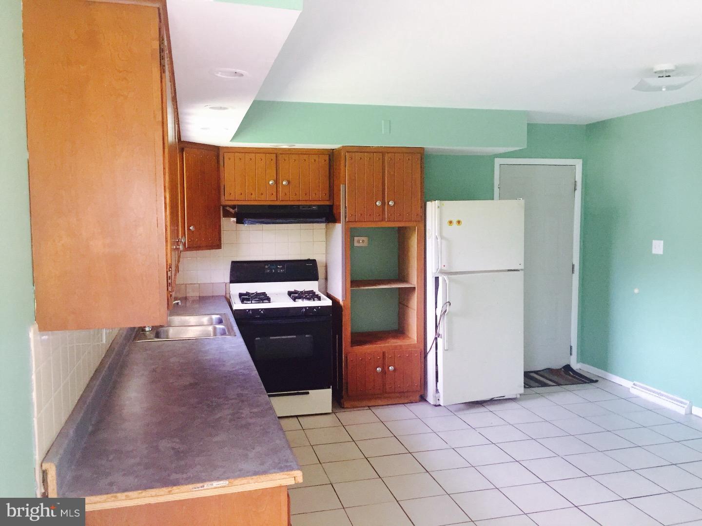 1440 Gregg Street Reading, PA 19607 - Photo 8 of 15