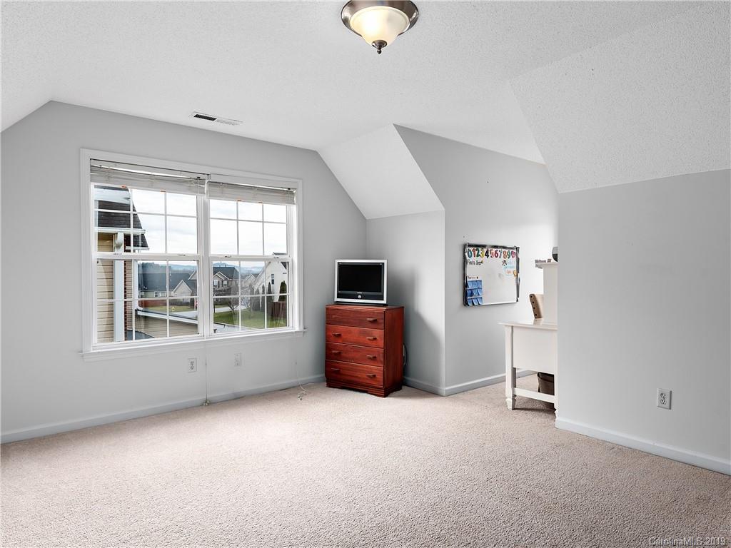 127 Yadkin Road, Unit 330 Fletcher, NC 28732 - Photo 17 of 19 Gallery Image 17