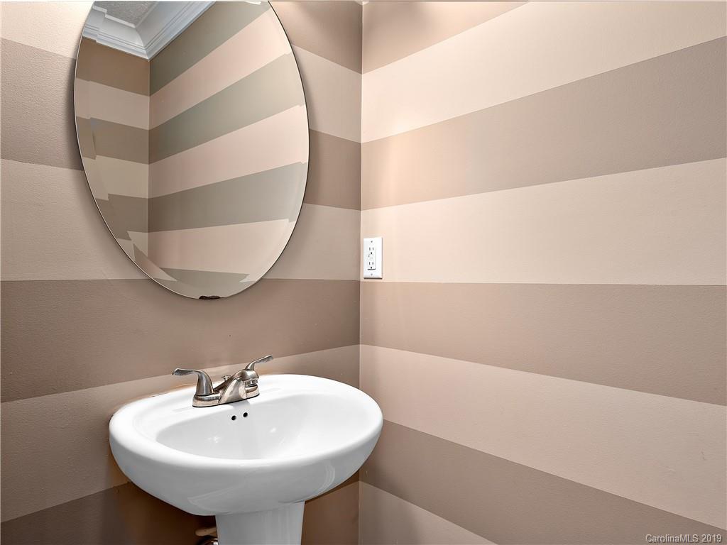 127 Yadkin Road, Unit 330 Fletcher, NC 28732 - Photo 7 of 19 Gallery Image 7