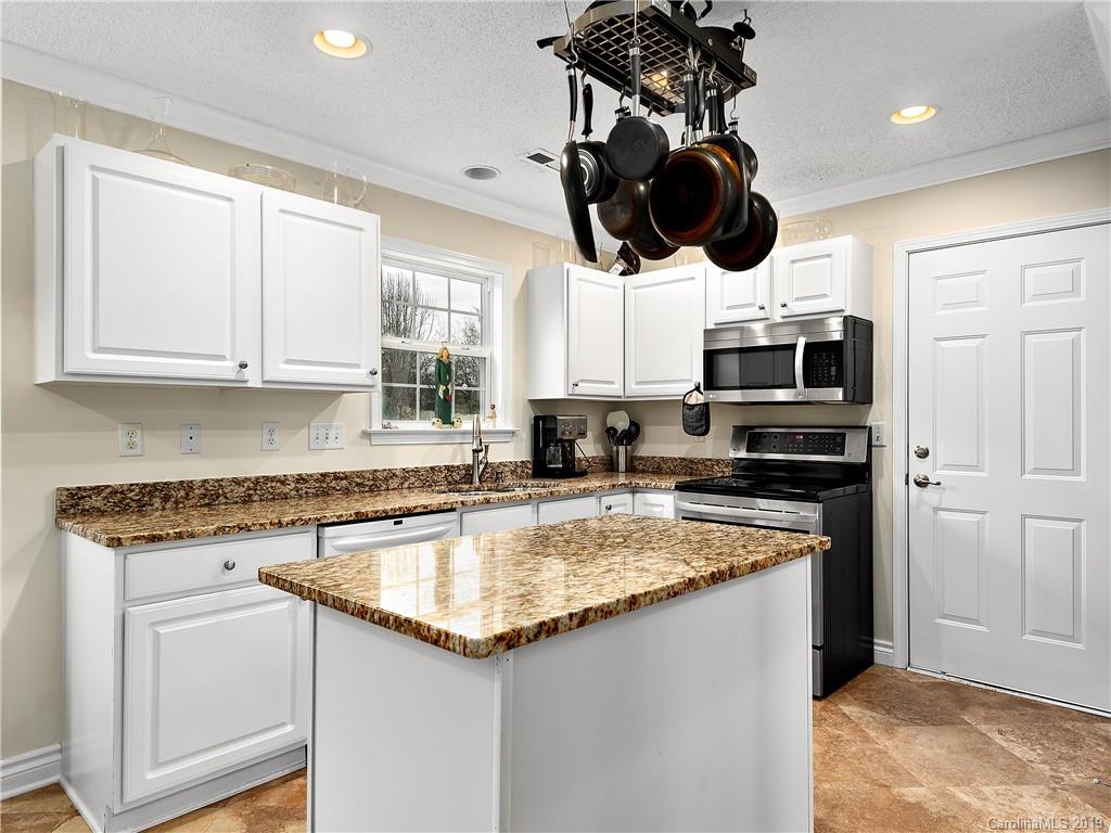 127 Yadkin Road, Unit 330 Fletcher, NC 28732 - Photo 8 of 19 Gallery Image 8