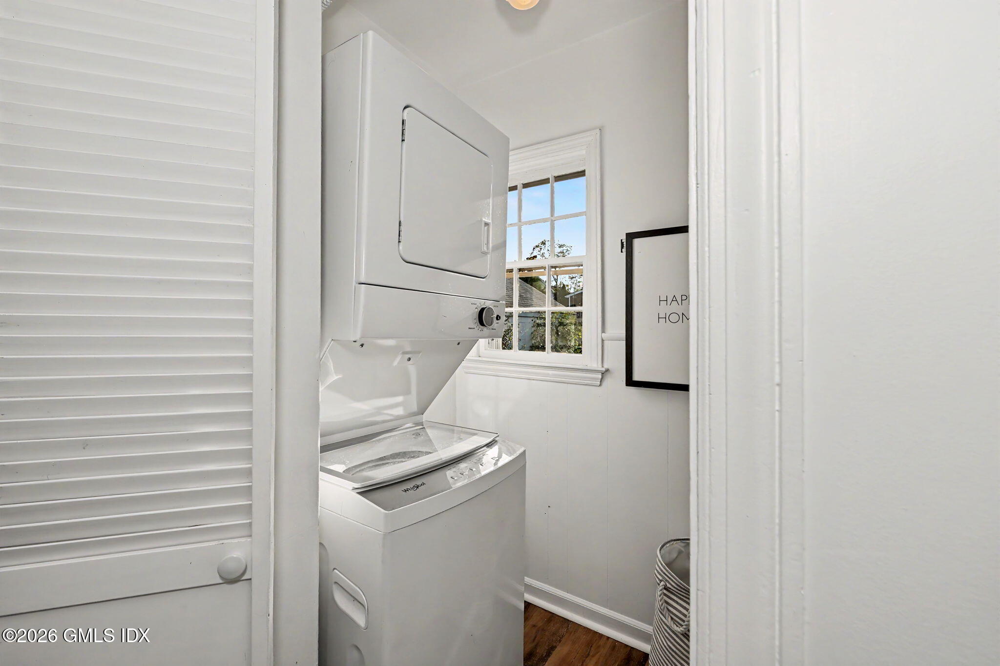 14 Spezzano Drive Riverside, CT 06878 - Photo 14 of 17 19-web-or-mls-14-spezzano-dr