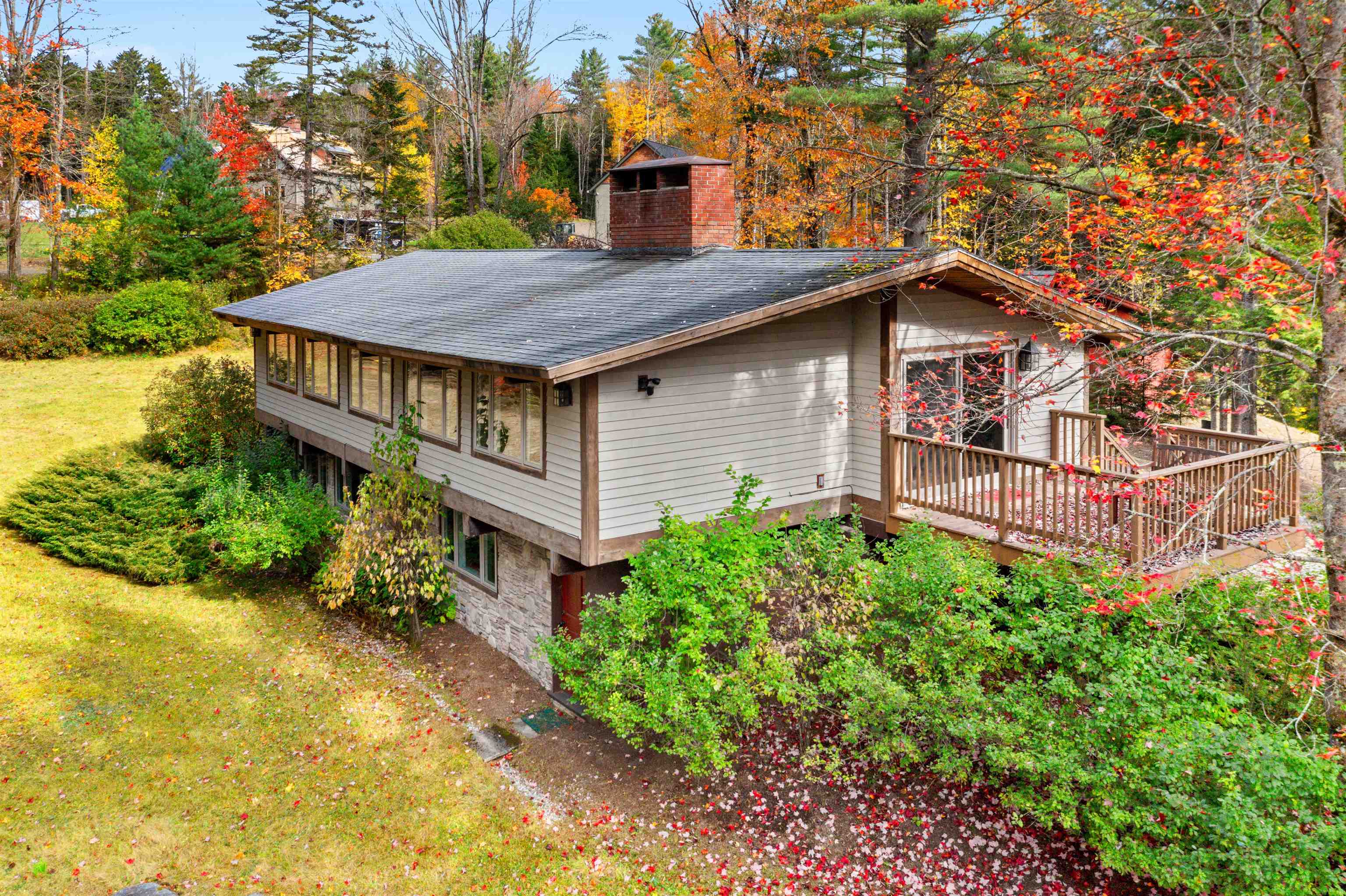 644 Sugar House Road Stowe, VT 05672 - Photo 1 of 39 Gallery Image 1