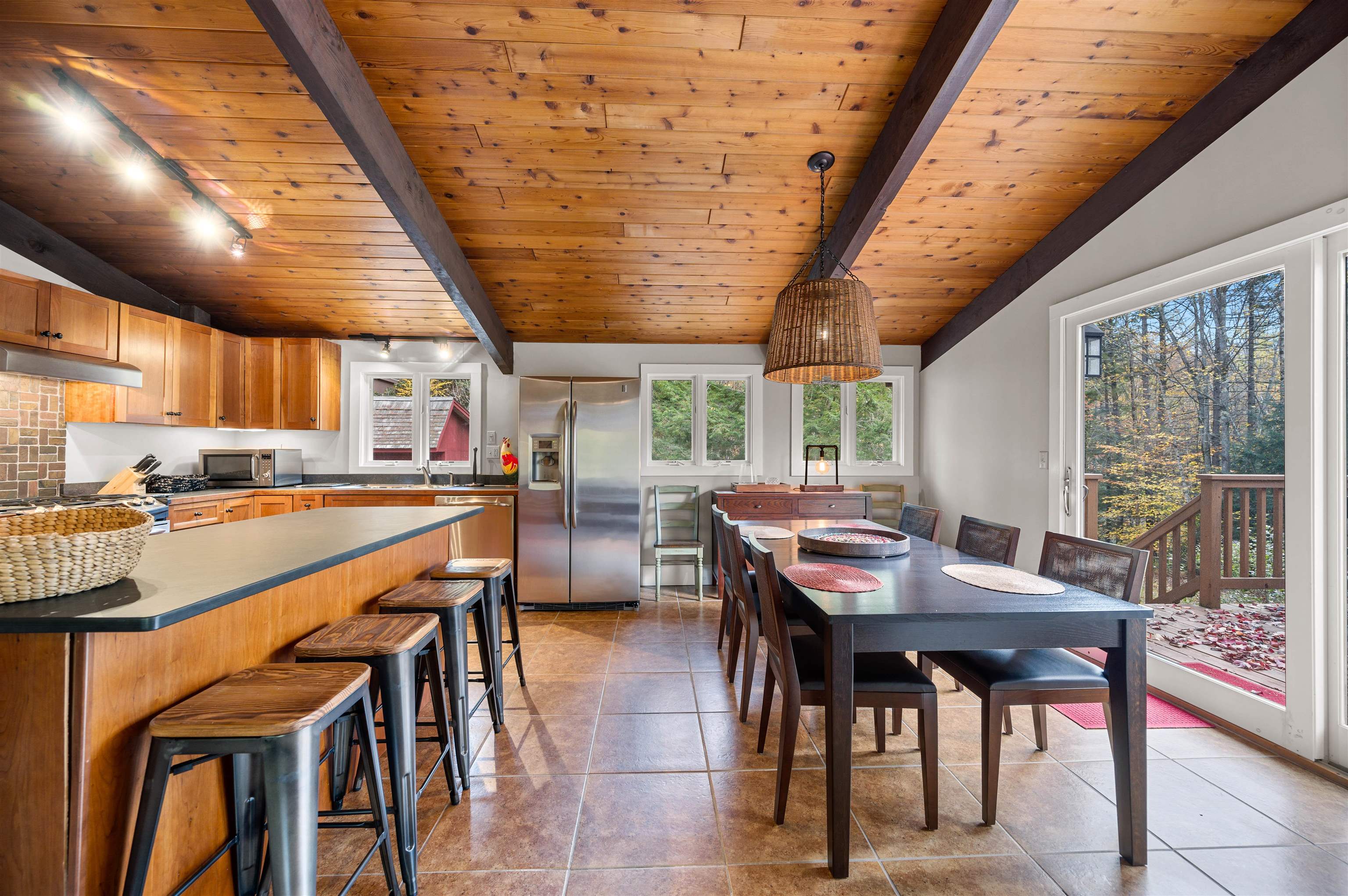 644 Sugar House Road Stowe, VT 05672 - Photo 11 of 39 Gallery Image 11