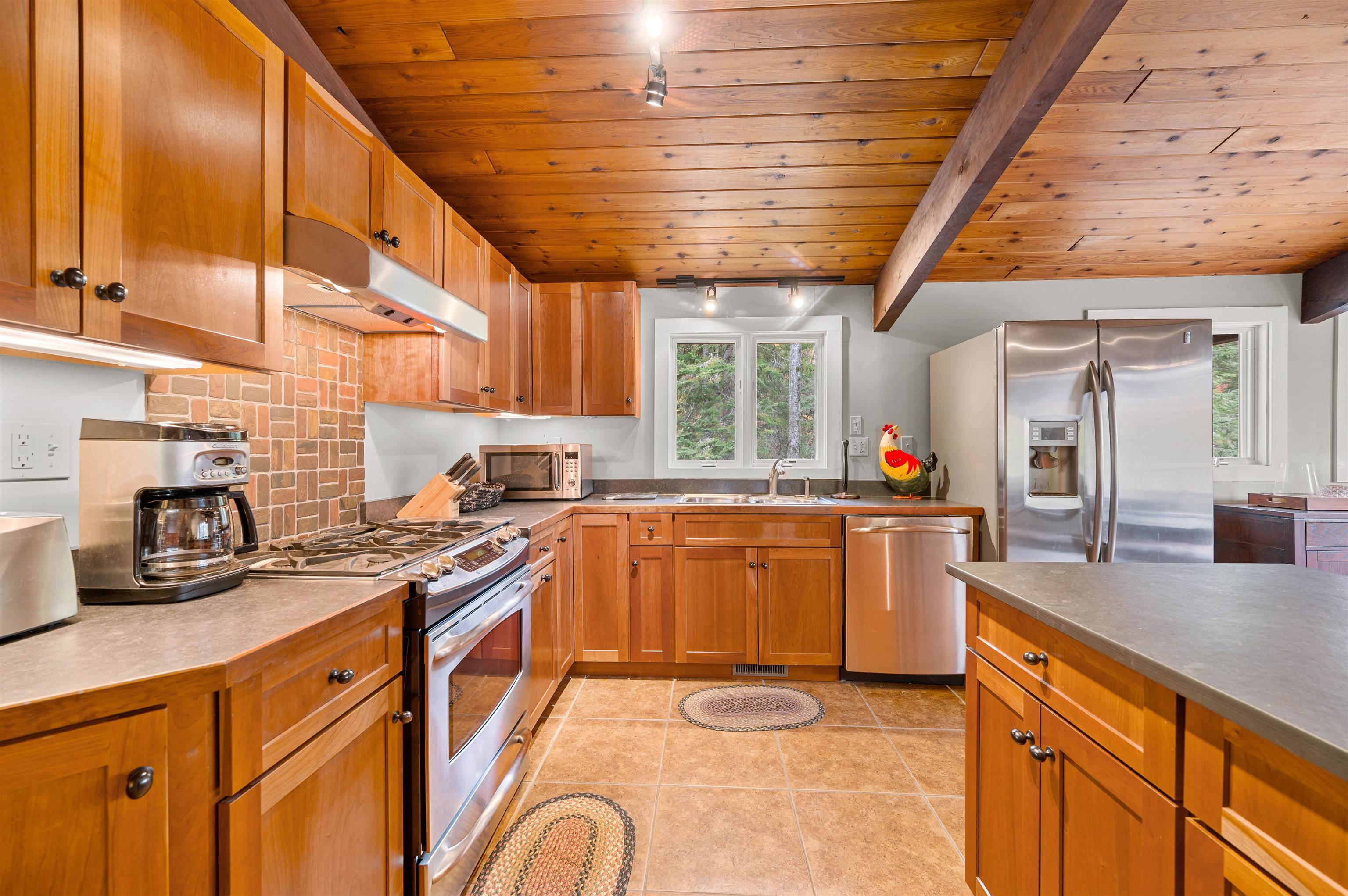 644 Sugar House Road Stowe, VT 05672 - Photo 17 of 39 Gallery Image 17