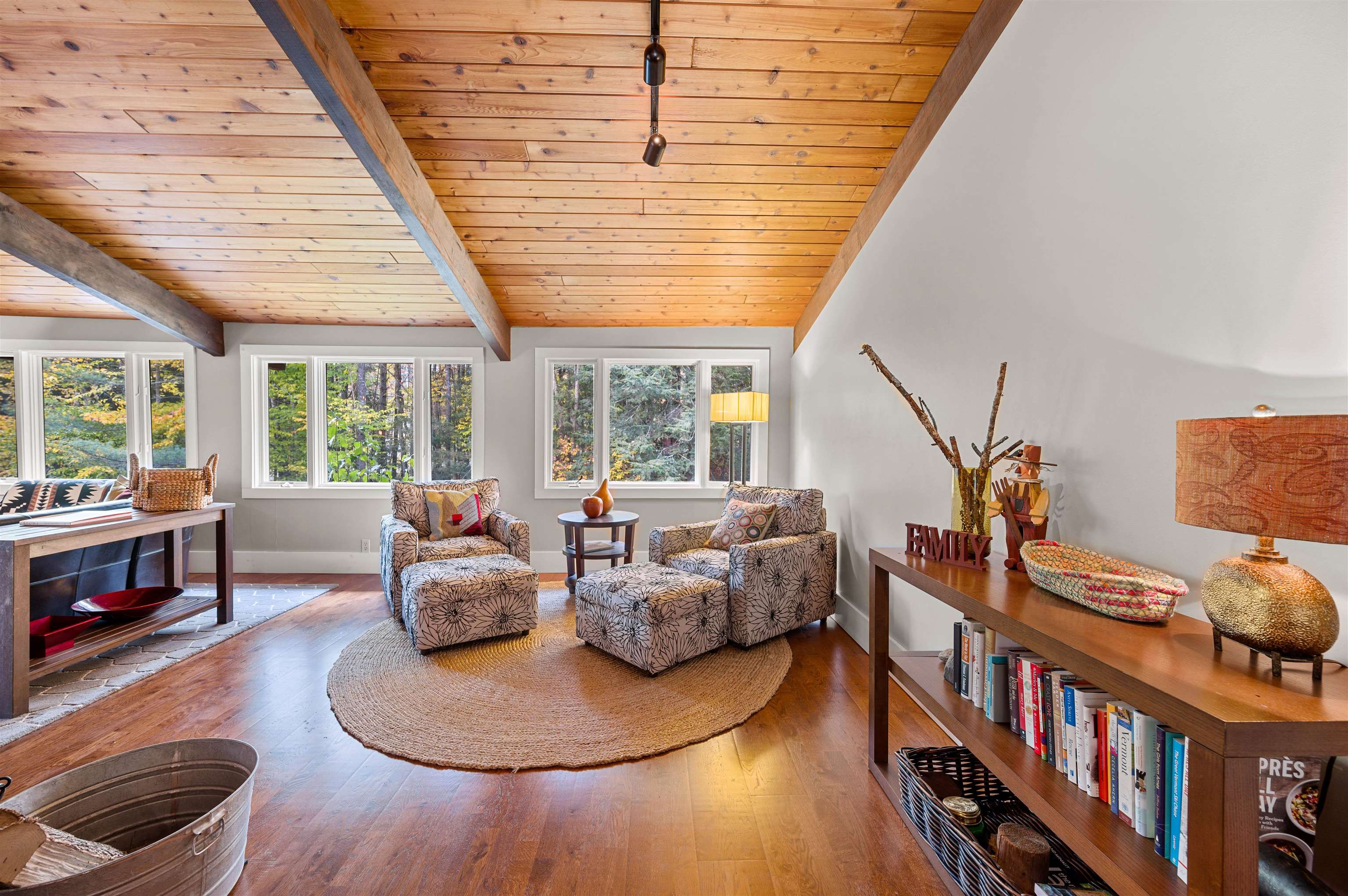 644 Sugar House Road Stowe, VT 05672 - Photo 4 of 39 Gallery Image 4