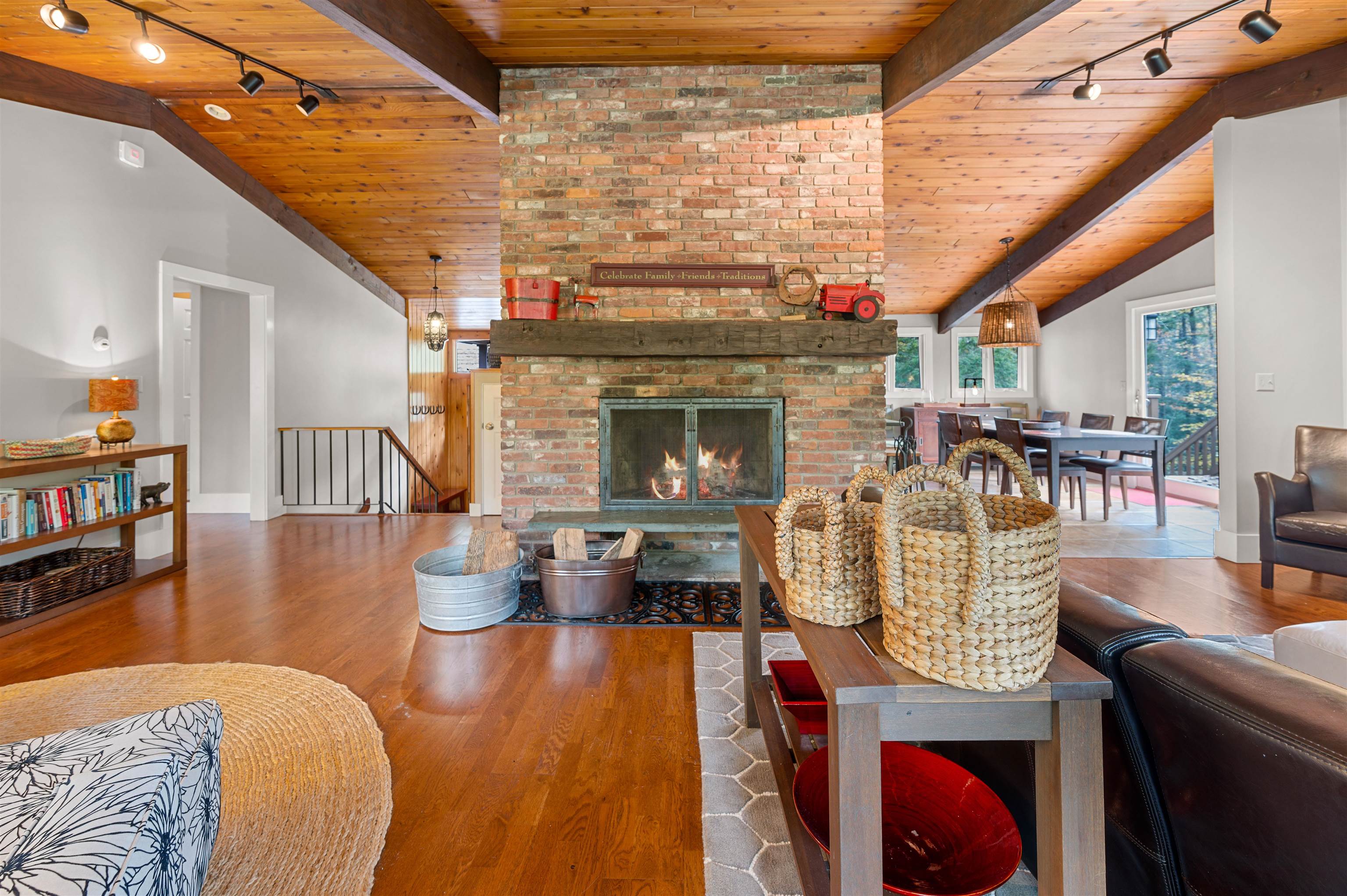 644 Sugar House Road Stowe, VT 05672 - Photo 7 of 39 Gallery Image 7