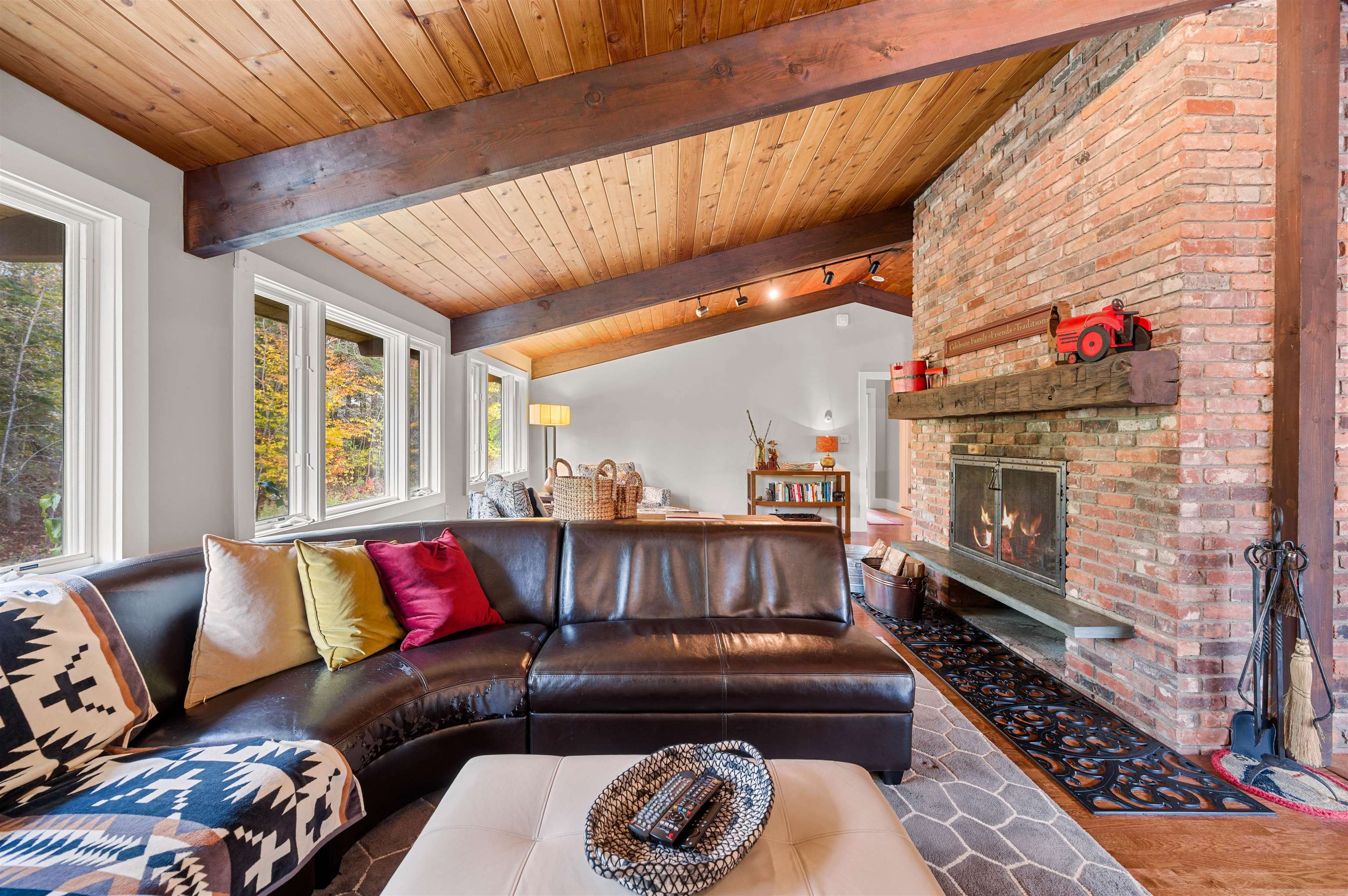 644 Sugar House Road Stowe, VT 05672 - Photo 9 of 39 Gallery Image 9