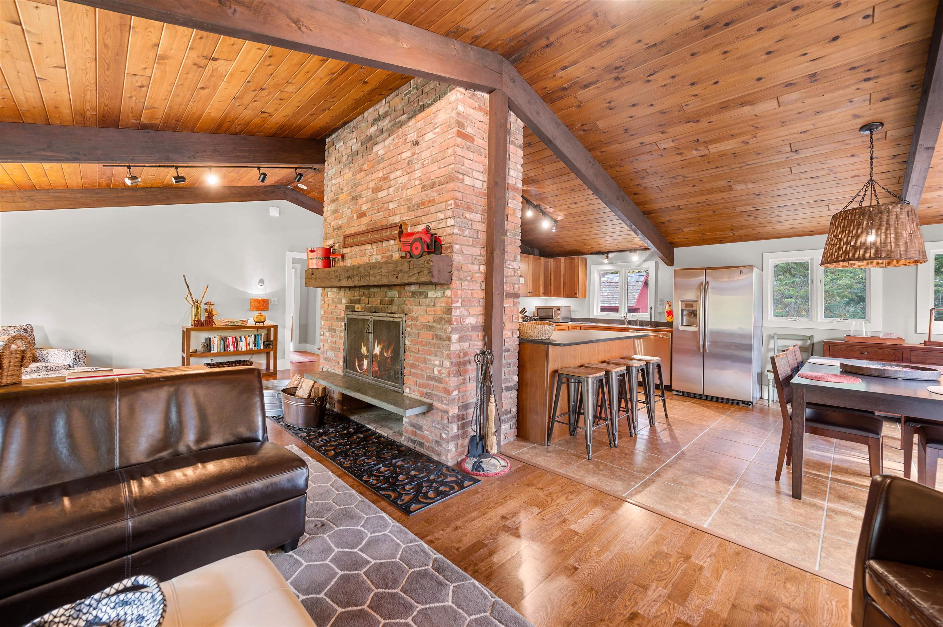 644 Sugar House Road Stowe, VT 05672 - Photo 10 of 39 Gallery Image 10